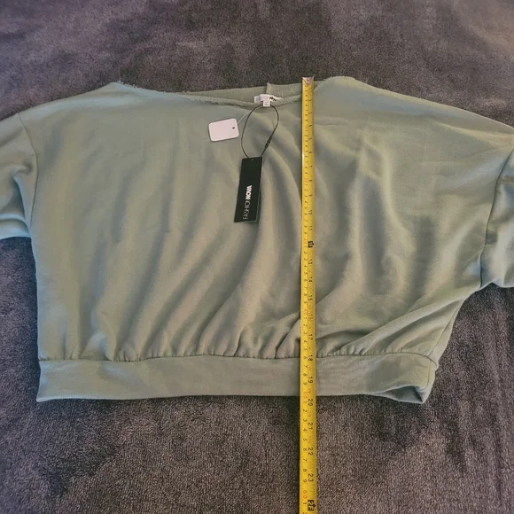 Off The Shoulder 2 Piece Set Size XL NWT - Picture 2 of 10